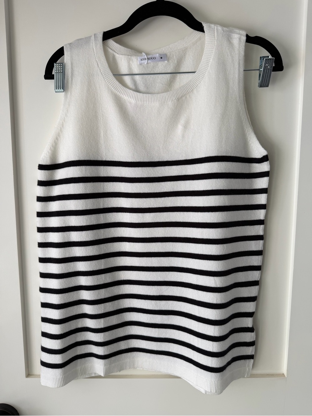 Sleeveless Striped Knit Tank Top - White & Black